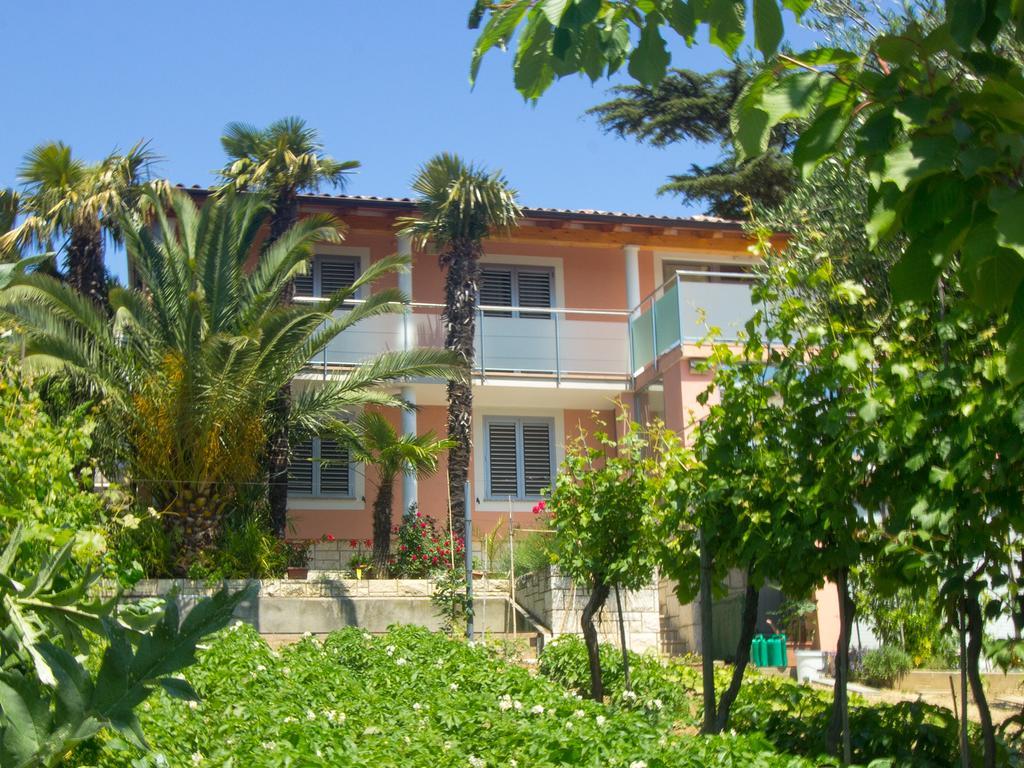 Apartments Miklus Порторож Экстерьер фото